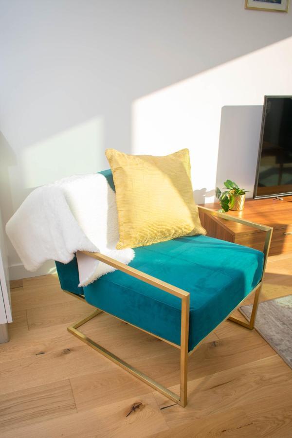 Exoticstay Apartments - Ultra Luxe Top Floor Suite - City Centre Apartment With Cube View - Smart 4K Tv With Ultrafast Wifi & Netflix برمنغهام المظهر الخارجي الصورة